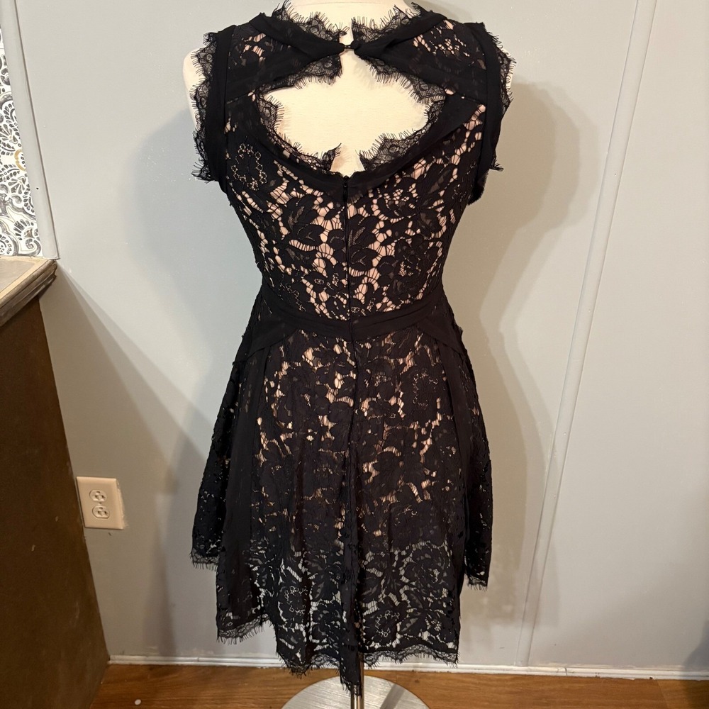 NWT Heartloom Black Lace Fit & Flare Dress Nude Lining Eyelash Trim (Small) - Picture 4 of 9